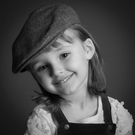 Séance portrait petite fille noir et blanc